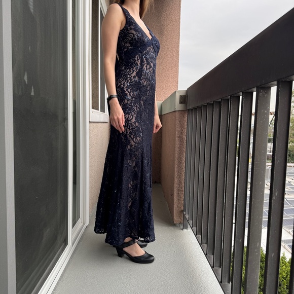 Nightway evening gown dress - Picture 3 of 10